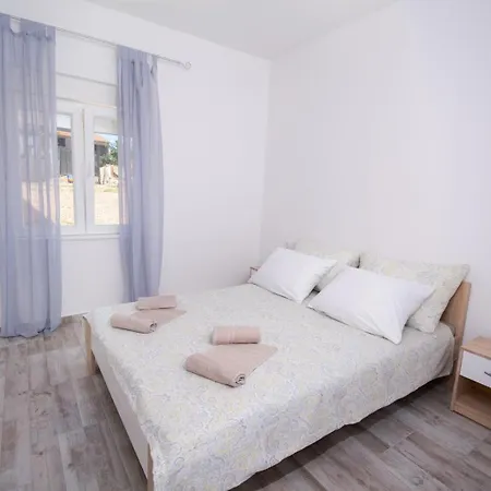 Apartmani Ajp Posedarje Exterior photo